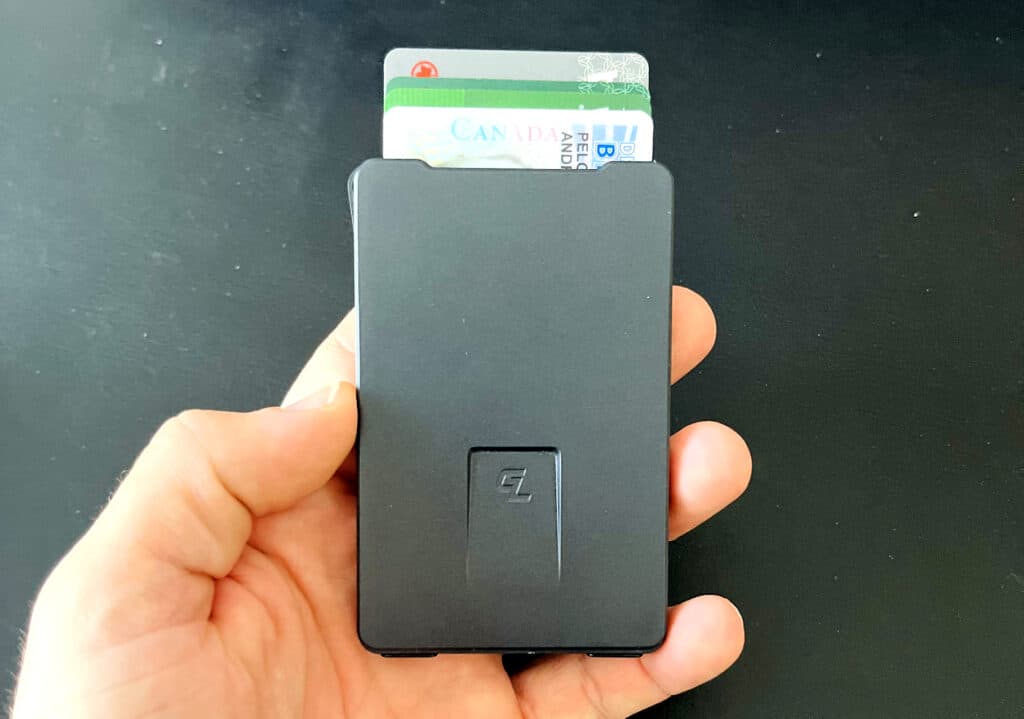 Groove Wallet in Hand
