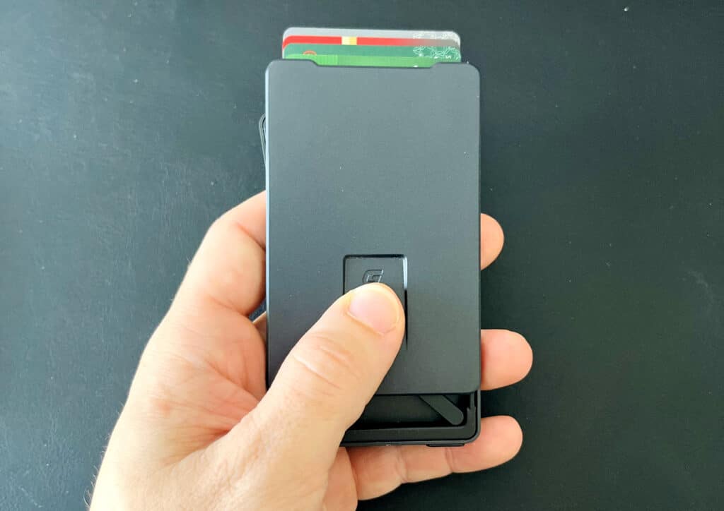 Groove Wallet Review Wallet is In Hand